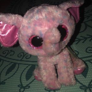 Pink beanie boo💕.!